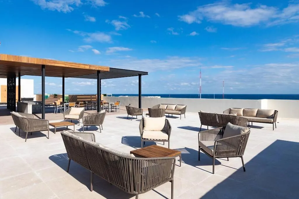 Luxury 5Th Avenue Apt - Distrito Corazon E2 Playa del Carmen 0*,  Mexico